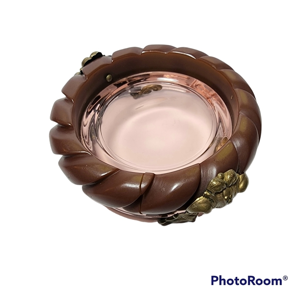 Cranberry glass cigar ashtray bakelite Ornate base gold tone trim MCM - Picture 4 of 9